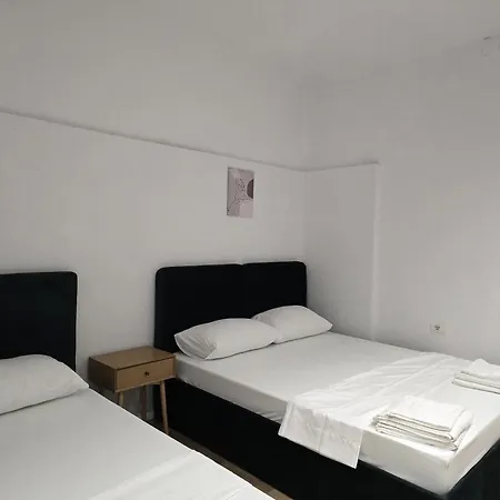 New Bazaar تيرانا