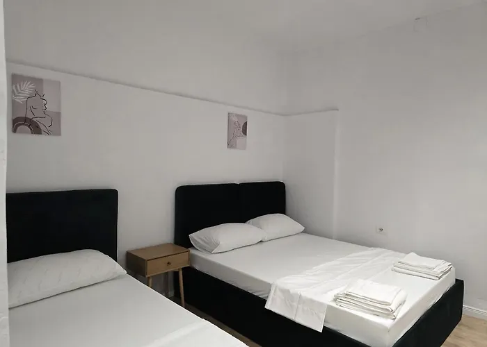 New Bazaar Тирана