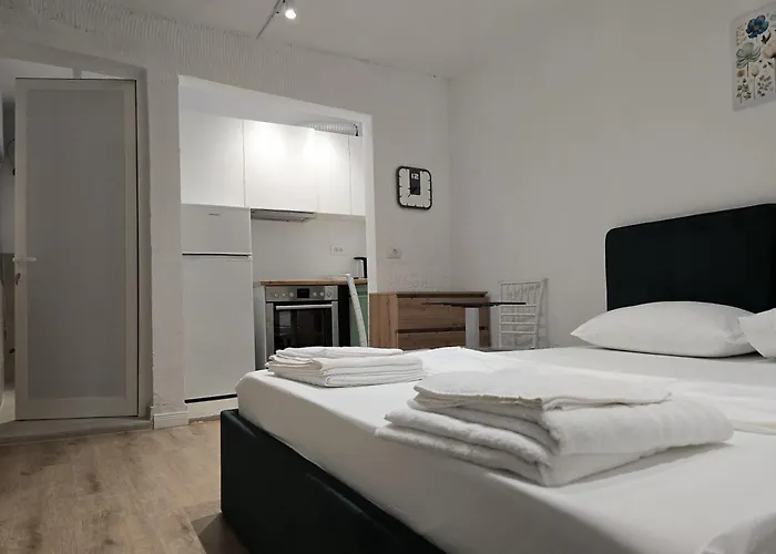 New Bazaar Гостевой дом 3*